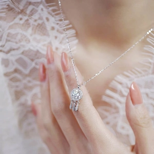 Elegant 925 sterling silver dreamcatcher necklace with moissanite and feather tassels