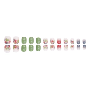 Set de faux ongles courts carrés avec dégradé aquarelle et designs colorés variés