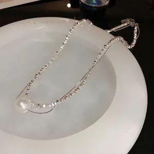 Collier double épaisseur en argent et perles avec chaîne à billes et chaîne serpent fine