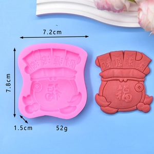 Vue détaillée du moule en silicone pour sac de fortune chinois avec caractère Fu