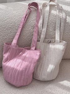 Bolso Cubo Plisado Mujer Poliéster Color Sólido Acolchado Vertical Bolso De Hombro Tote Minimalista Casual Ligero