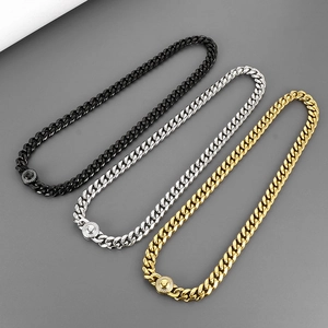 Trois chaînes cubaines polies de 10mm en noir, argent et or avec fermoirs diamants CNC
