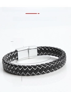 Close-up of 21cm black braided leather bracelet featuring a silver magnetic alloy clasp