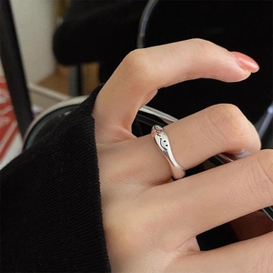 Minimalist S925 sterling silver smiling face ring with irregular liquid metal wave design