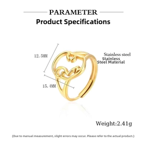 Detail of golden stainless steel Mama heart ring showing 12.5mm x 15.4mm size dimensions