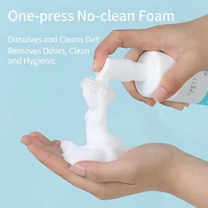 Waterless pet paw cleaning foam with soft silicone massage brush head for dogs and cats