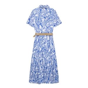 Robe longue chemise à manches courtes imprimé paisley avec ceinture tressée