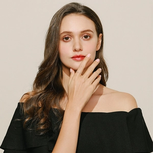 925 sterling silver minimalist adjustable open ring worn by model on beige background