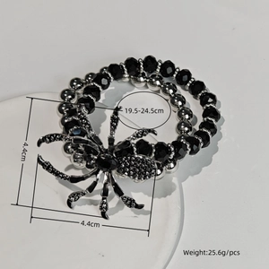 Gothic spider pendant bracelet with size specs 19.5-24.5cm and 4.4cm pendant detail