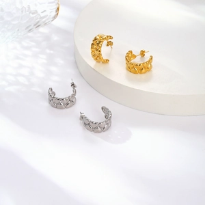 Chic gold and silver heart-textured C-shaped stainless steel hoop earrings for women