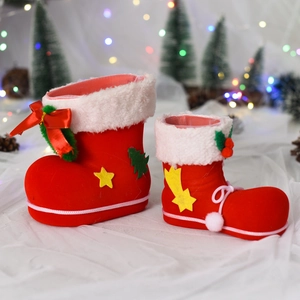 Rote beflockte Weihnachts-Dekostiefel für Süßigkeiten und Geschenke mit Plüschbesatz
