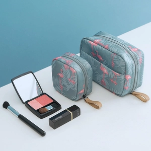 Lot de trousses de maquillage vertes avec motifs flamants roses et palmiers