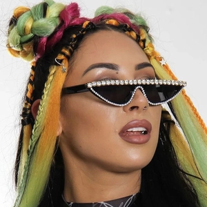 Fashion cat-eye sunglasses with black frame and sparkly crystal rhinestones for women