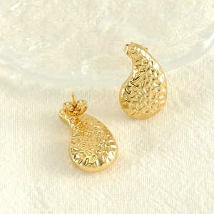 Boucles d'oreilles goutte en acier inoxydable doré avec texture martelée pour femmes