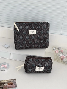 Set di due borse da trucco vintage in velluto a coste floreale con motivo trapuntato