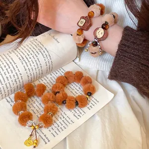 Bracelet Perles Bois Et Pompon Peluche Rétro Mignon Animal Dessin Animé Charme Métal Bijoux Mode Automne Hiver