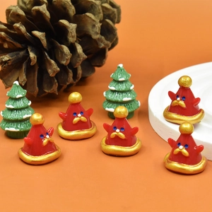 Mini figurines de Noël en résine avec chapeaux rouges et sapins verts pour décoration DIY