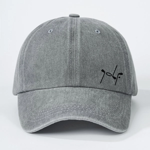 Casquette de baseball en jean délavé gris avec broderie golf élégante sur le côté