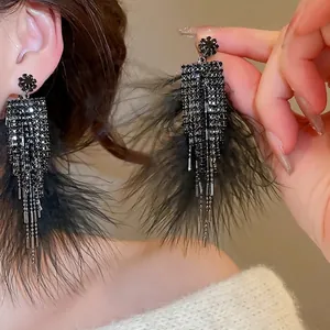 Boucles D'Oreilles À Clip Gothiques À Franges En Plumes Noires Et Strass Longues Rétro Boho Pour Femmes
