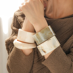 Resin Bangle Bracelet Vintage Wide Open C-Shape Marbled Texture Geometric Fashion Simple Jewelry For Women