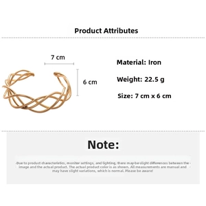Detailed view of woven mesh gold cuff bracelet with dimensions 7cm and 6cm and 22.5g weight