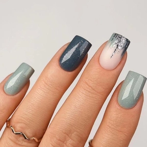 Press On Nails Blue Gray Glitter Square Shape Detachable Fake Nails For Women Artistic Mountain Design Elegant With Glue