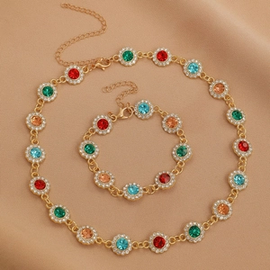 Buntes Strass-Halsketten- und Armbandset in Goldoptik mit klassischen Blumenanhängern