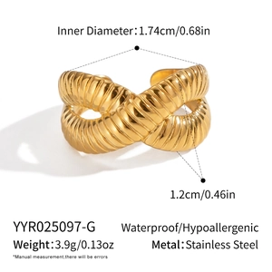 Detailed size and weight specs of the 18k gold plated stainless steel croissant ring