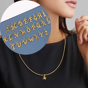 Colgantes De Letras Del Alfabeto De Acero Inoxidable A-Z Joyería DIY Charms Accesorio De Collar De Moda Para Mujeres Hombres