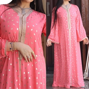 Robe Maxi Rose Avec Estampage Doré Kaftan Ethnique Col En V Manches Longues Style Tribal Femme Robe Longue Abaya