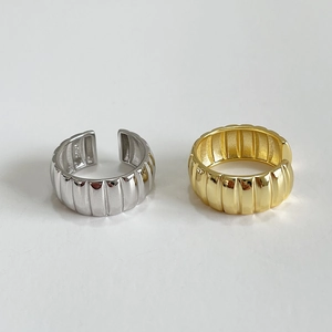 Bagues larges en argent sterling S925 avec texture nervurée, finitions or et argent