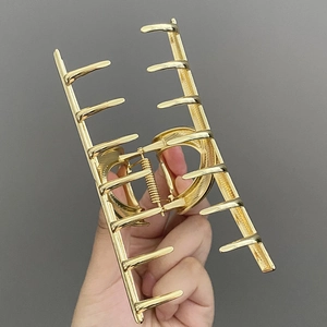 Minimalist large gold metal shark hair claw clip for elegant women hair styling