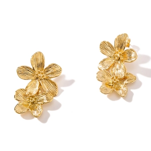 Vintage gold double flower tassel earrings in 18K gold plated stainless steel