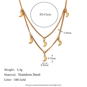 Collier double rang en acier inoxydable plaqué or 18K avec petits pendentifs lune