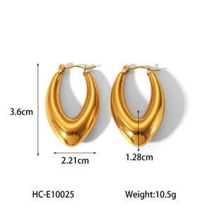 Detailed dimensions of gold U-shaped chunky stainless steel earrings showing 3.6cm height