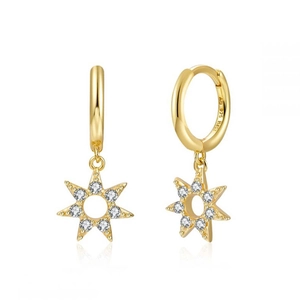 Detailed close-up of Ag 925 gold star charm earring with sparkling white zircon stones