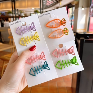 Set of matte fishbone and carrot hair clips for girls in various vibrant colors