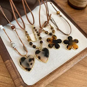 Retro Pendant Necklace Resin Tortoiseshell Heart Flower Tiger Eye Stone Beads Adjustable Wax Rope Bohemian Style
