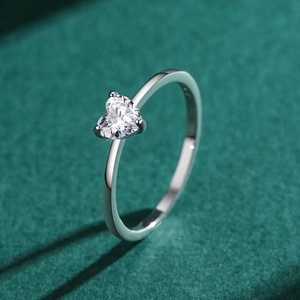 Elegant S925 sterling silver heart-shaped diamond ring shown from a 45-degree angle