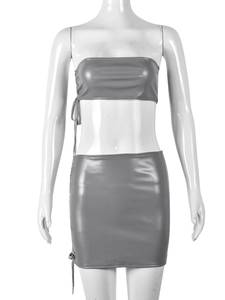 Sexy graues PU-Leder-Zweiteiler-Set mit schulterfreiem Top und geschnürtem Minirock