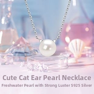 Detail showing S925 sterling silver cat ear pearl pendant with high luster finish