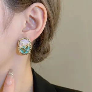 French vintage oval flower pearl earrings with golden frame and tulip enamel design