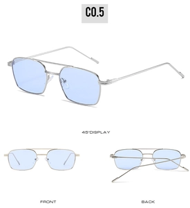 Trois vues détaillées de lunettes carrées en métal argenté avec verres teintés bleus