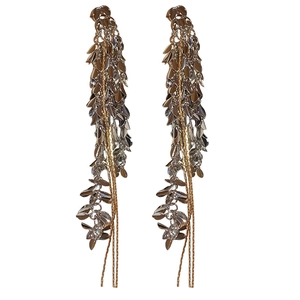 Boucles d'oreilles épi à pampilles avec paillettes argentées et longues chaînes dorées