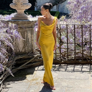 Robe Maxi En Satin Dos Nu Col Bénitier Bretelles Spaghetti Sans Manches Robe De Soirée Formelle Pour Femmes