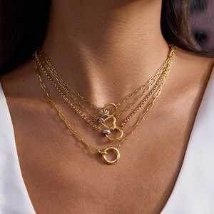 Ensemble de colliers multicouches en acier inoxydable plaqué or 18 carats avec pendentifs
