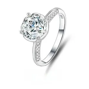 Detail view of S925 sterling silver ring band with high-quality 2-carat moissanite crown