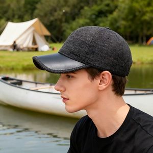 Men's thermal baseball cap in dark grey with ear protection for outdoor sports