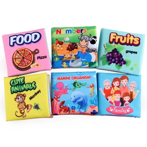Lot de 6 livres en tissu doux pour bébés avec animaux, nourriture et chiffres pour l'éveil