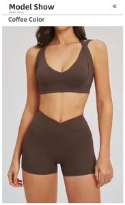 Dettagli del set yoga marrone caffè con reggiseno sportivo a V e pantaloncini con tasche